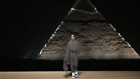 Tout ce qu'il faut retenir du défilé Dior Men en Égypte